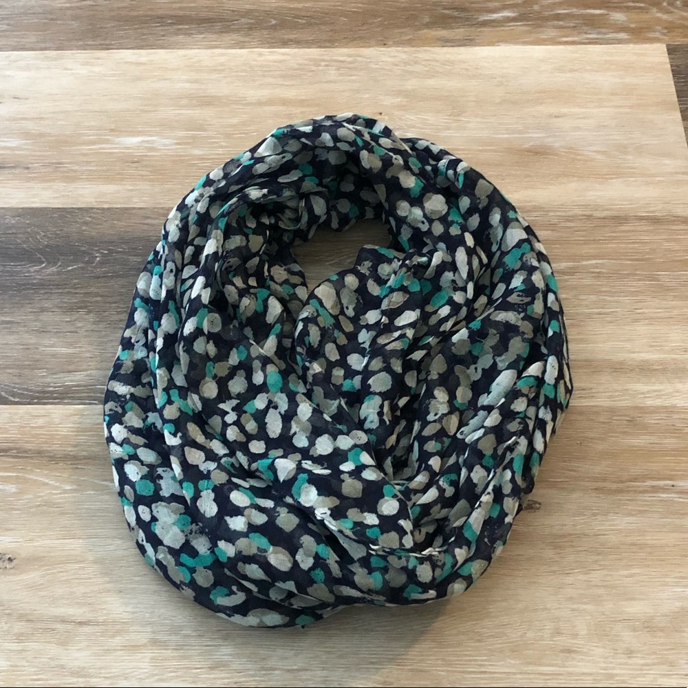Infinity scarf